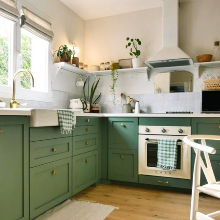 green kitchen design