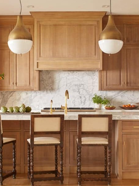light stain kitchen cabinets