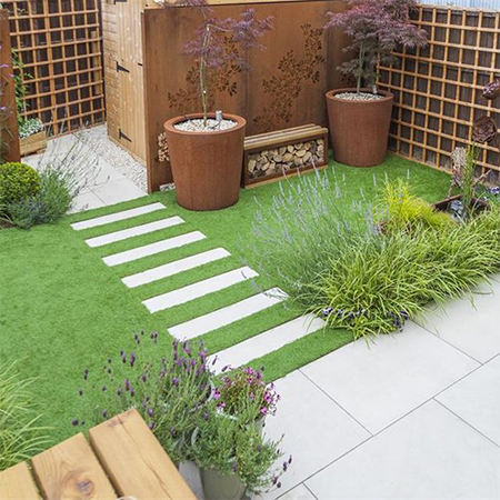 draw a sketch of the garden