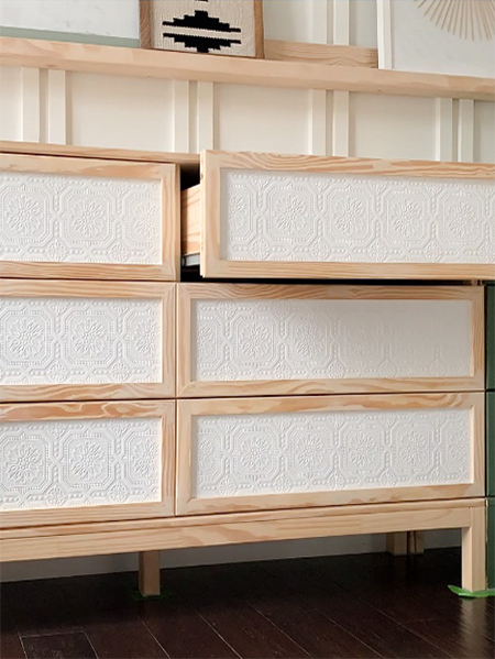 how to apply and paint paintable wallpaper