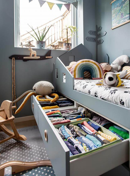 clothes storage under childrens bed