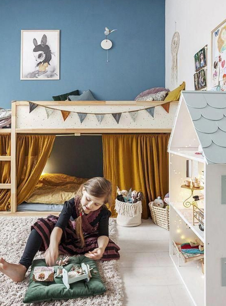 childrens play area in small bedroom