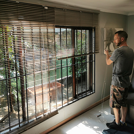 how to install venetian blinds