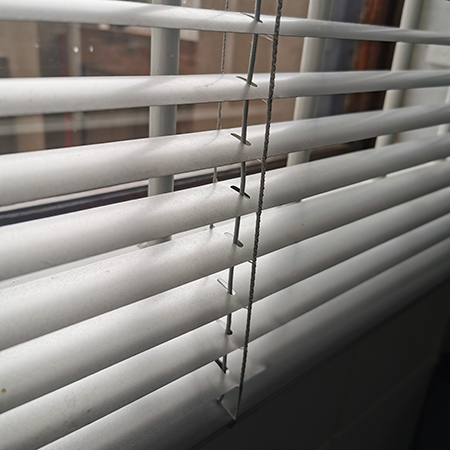 How to Keep Venetian Blinds Clean and Dust-Free