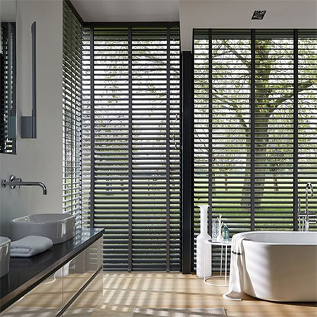 easy way to clean venetian or horizontal blinds