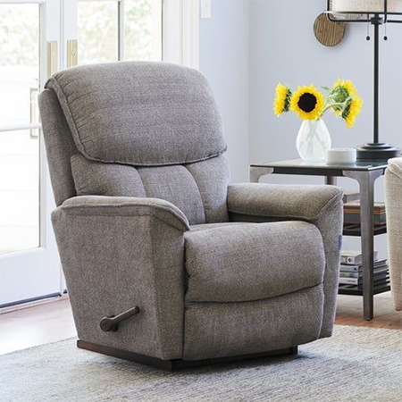 5 Benefits of Using a Recliner Chair