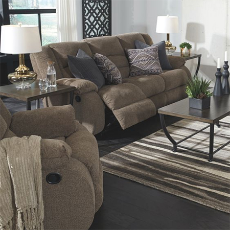 5 Benefits of Using a Recliner Chair