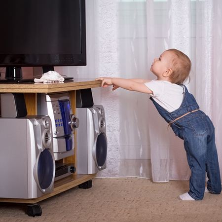 keep tv away from toddlers