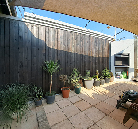 Do-It-Yourself Courtyard Garden Makeover