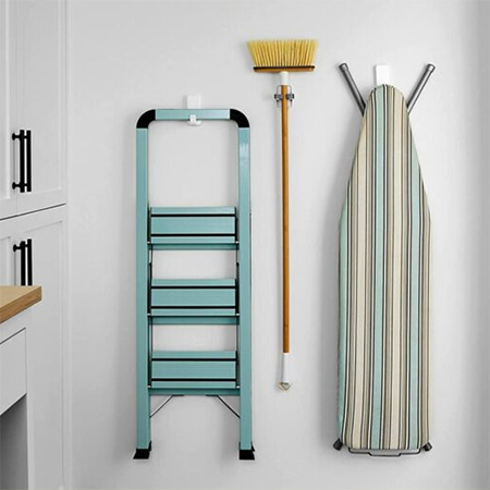 Ideas and Uses for 3M Command Hooks in The Home