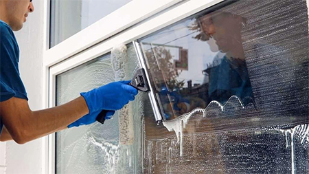 11 Reasons You Need to Hire Window Cleaning Services