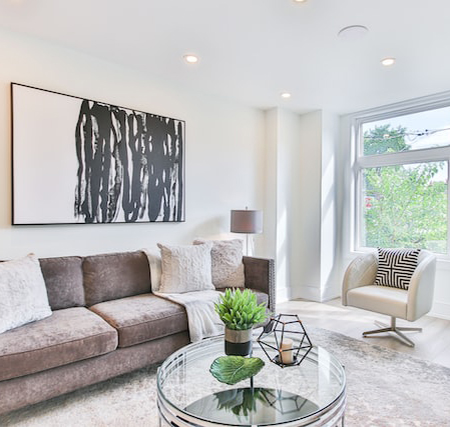 Stage a Home to Attract Buyers