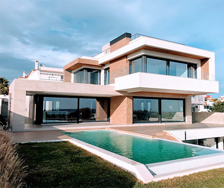 Top Signs That It’s Time for Replacement Windows