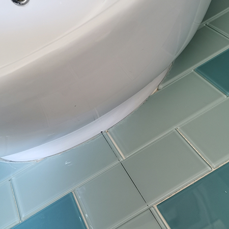 Easily Cut Curves on Glass Mosaic or Subway Tiles