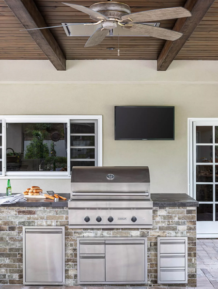 stainless steel appliances for outdoor kitchen