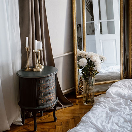 Elevate Your Bedroom Aesthetics: Stylish Mirror Ideas
