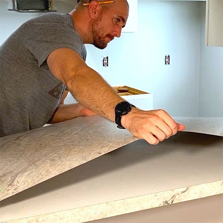 Contact adhesive is ideal for bonding textiles such as carpet, organic weaves, laminate and veneer as well as leather, vinyl and cardboard.