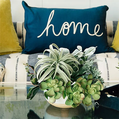 Create A Long-Lasting Arrangement Using Succulents