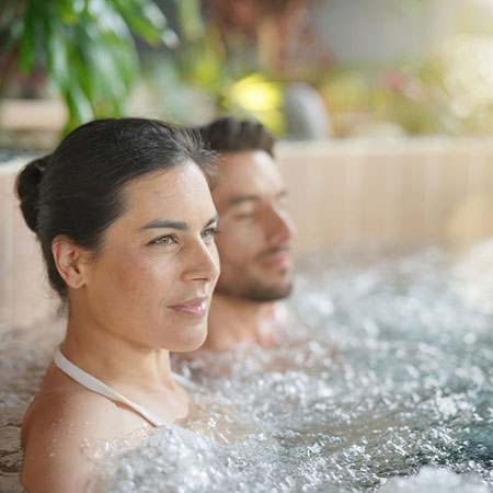 Build A Private And Intimate Hot Tub Setting