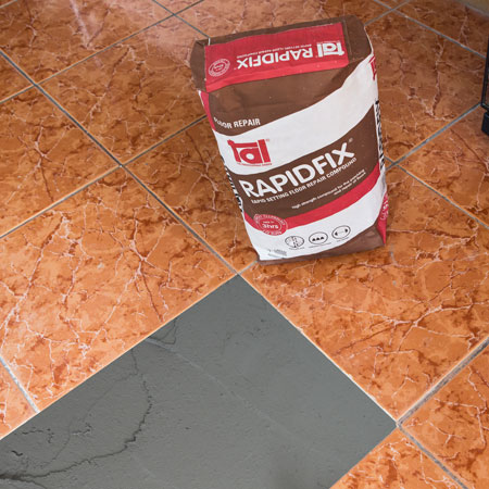 How to lay tiles over existing tiled floor