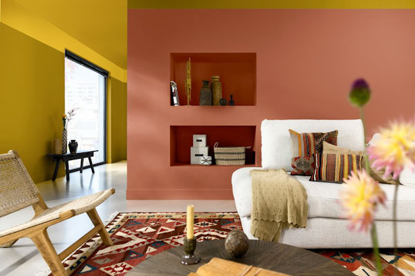 Create cosy comfort with cushions and throws