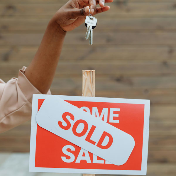 From offer to ownership – tips for a watertight property purchase