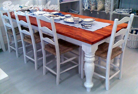 Decorate in coastal style 