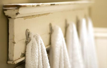 Bathroom decor on a budget 