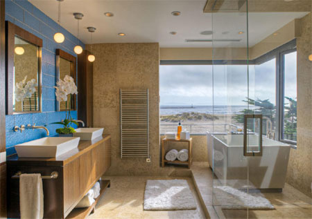 Create the illusion of space in a small bathroom 