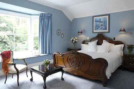 blue bedroom