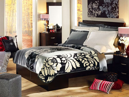 luxurious bed linen