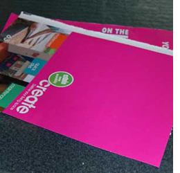 Make ribbon bows from old magazines