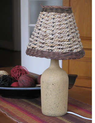 Make a table lamp from a wine bottle 