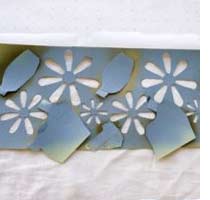 Spray painting a tablecloth