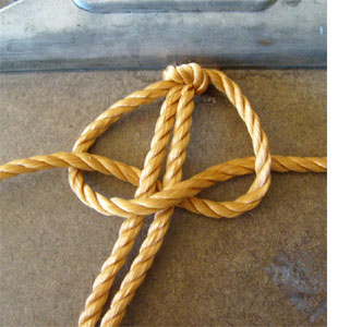 How to make a macramé bracelet