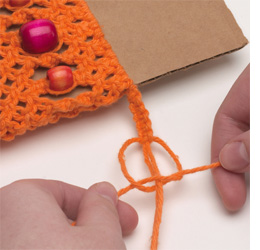 Macramé iPod or cellphone holder 