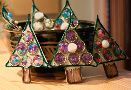 Bottle cap tree ornaments