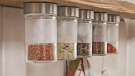 Make a hanging spice rack