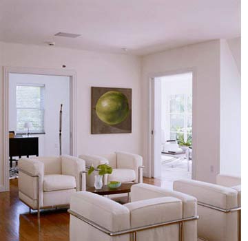 Tips on arranging furniture in a lounge 