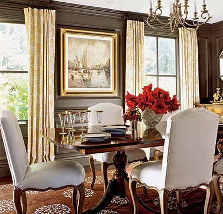 damask pattern of the draperies