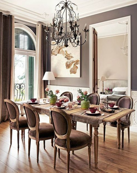 Decorate with classic colour 