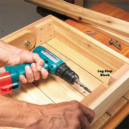 Fold away braai table