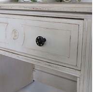 Revamp a secondhand dresser