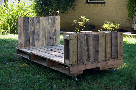 What can you do with an old pallet?