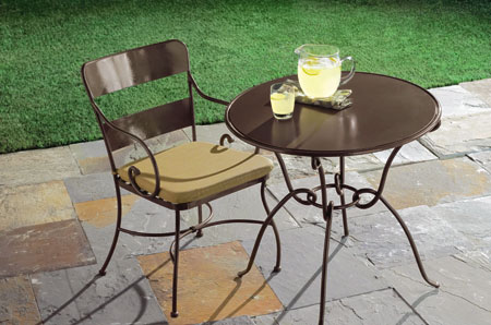 Give your outdoor furniture a makeover with Rust-Oleum 