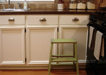 Home Dzine Kitchen Add Moulding And, How To Add Decorative Molding Cabinet Doors